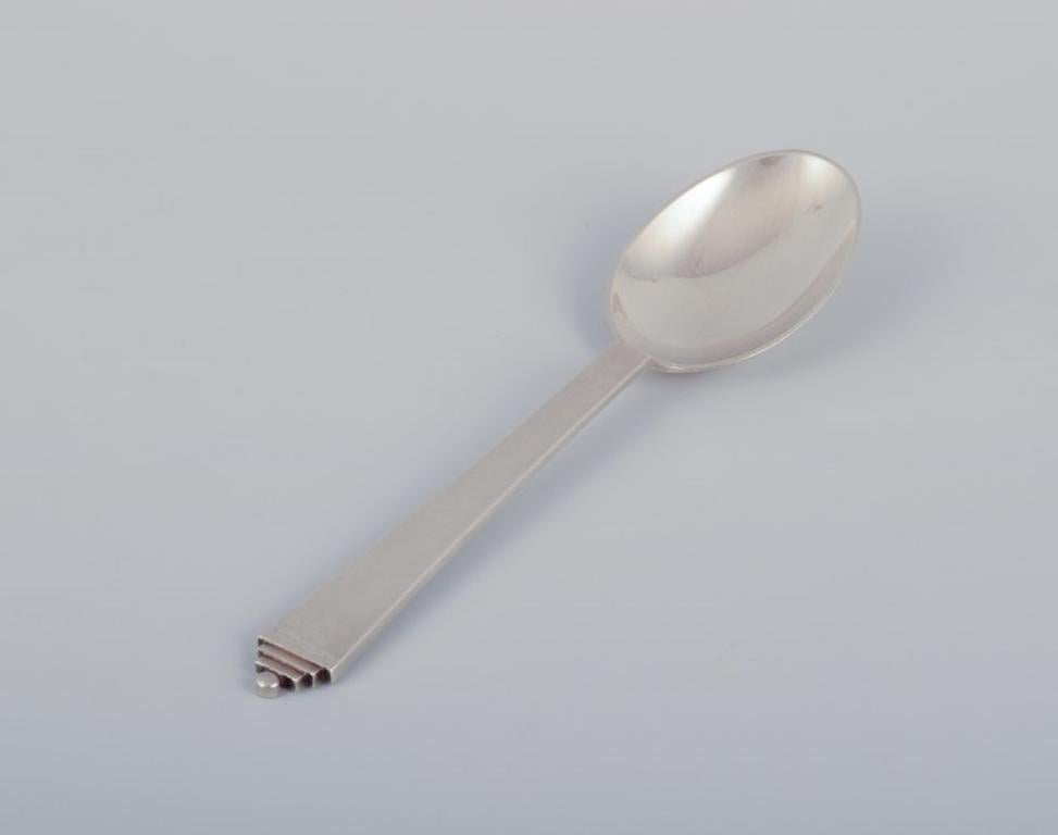 Danese Georg Jensen Pyramid, cinque cucchiai da dessert in argento sterling. in vendita