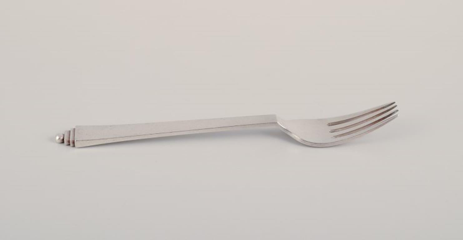 Art Déco Piramide di Georg Jensen. Quattro forchette da pranzo in argento sterling. 1933-1944. in vendita