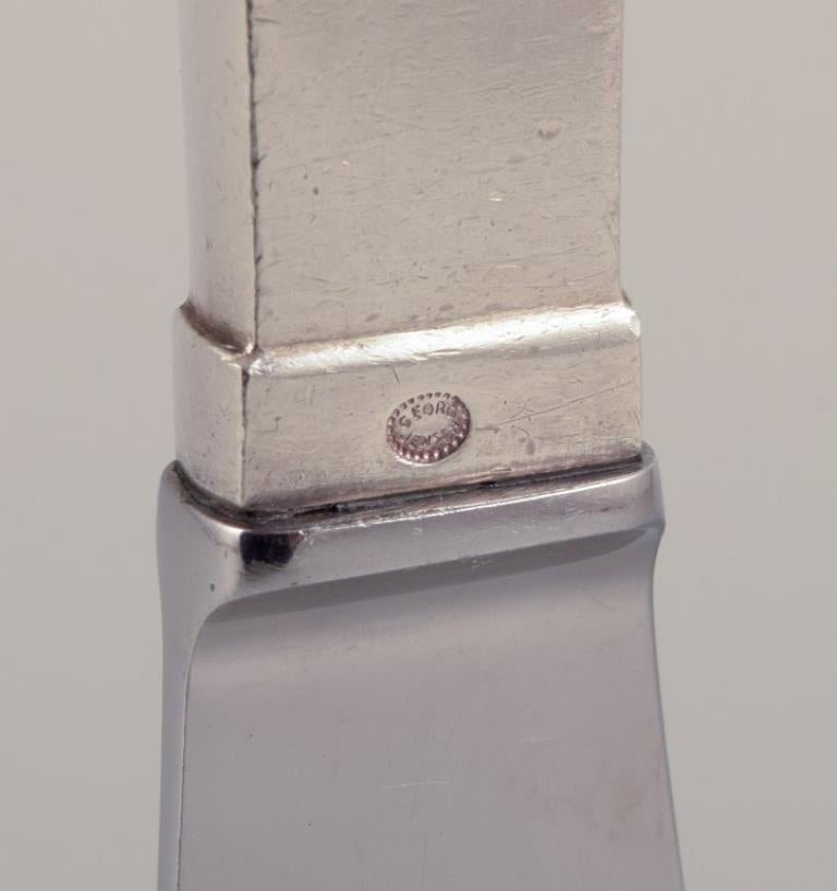 Georg Jensen Pyramide. Langstieliges Tafelmesser. im Zustand „Hervorragend“ im Angebot in Copenhagen, DK