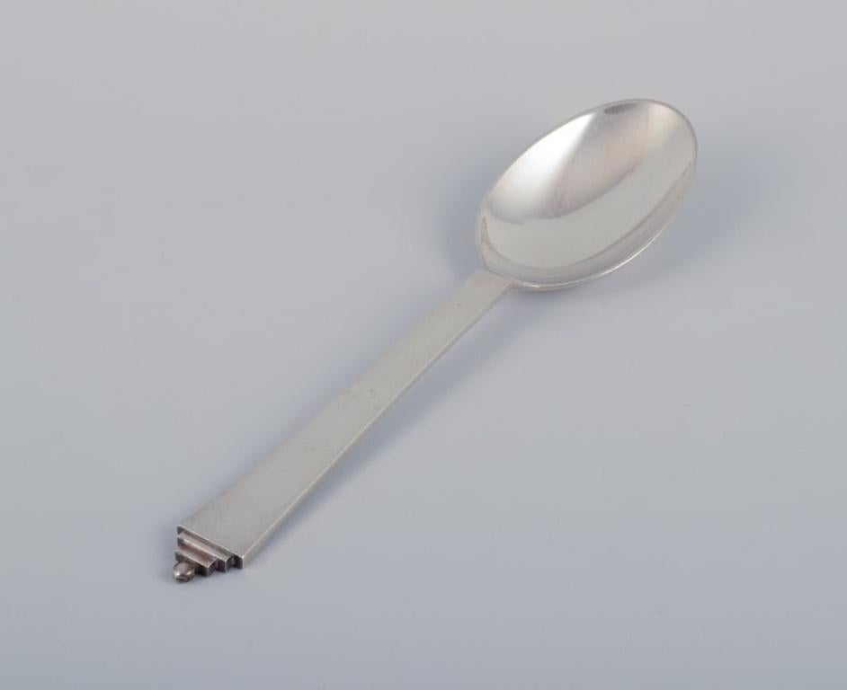 Art Déco Georg Jensen. Modello a piramide, sei cucchiai da pranzo in argento sterling. in vendita