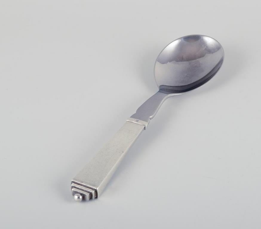 Art Déco Piramide di Georg Jensen. Set da insalata in argento sterling e acciaio inossidabile. in vendita