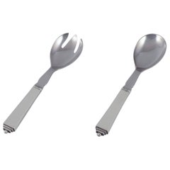 Georg Jensen. Service à salade Pyramid en argent sterling et acier inoxydable