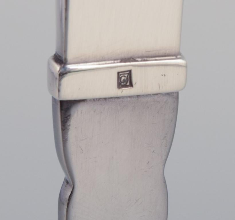 Georg Jensen Pala de servir piramidal de plata de ley y acero inoxidable. mediados del siglo XX en venta