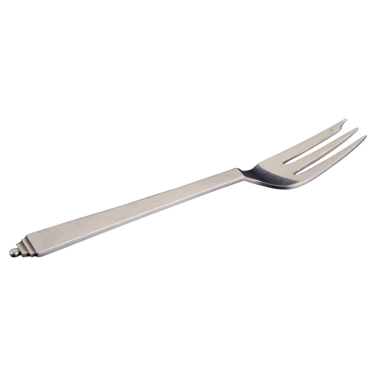 Georg Jensen Pyramid. Serving spoon in sterling silver. 6 cake forks