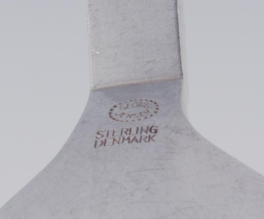 Georg Jensen Pyramide. Servierlöffel aus Sterlingsilber. (Dänisch) im Angebot