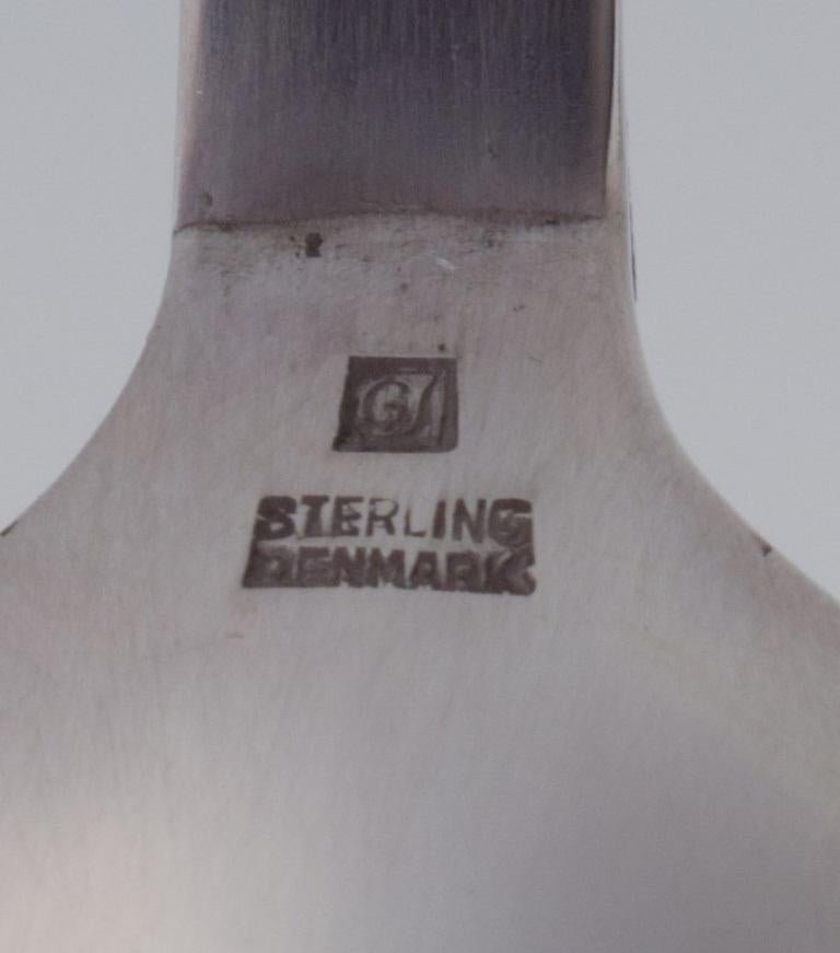 Georg Jensen Pyramide. Set von sechs Esstellern aus Sterlingsilber.  1933-1944 im Zustand „Hervorragend“ im Angebot in København, Copenhagen