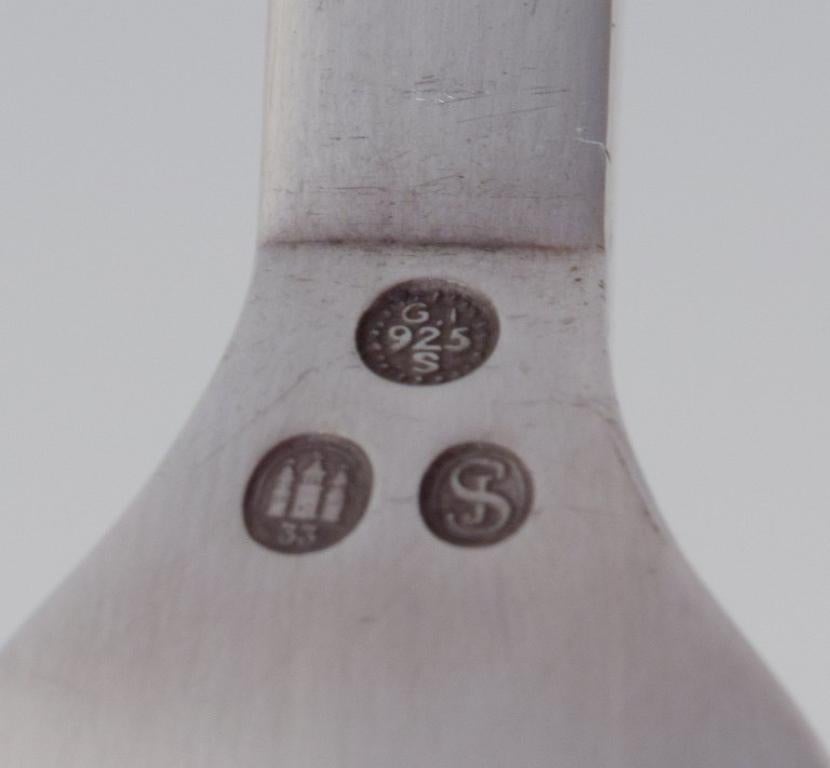 Inizio XX secolo Georg Jensen Pyramid, set di sei forchette da pranzo in argento sterling. 1915-1932 in vendita