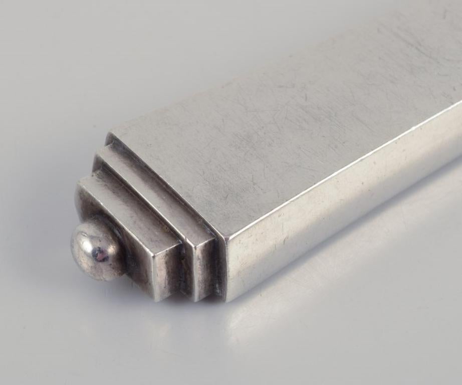 Danese Piramide di Georg Jensen. Set di sei coltelli da tavola a manico corto in argento sterling in vendita