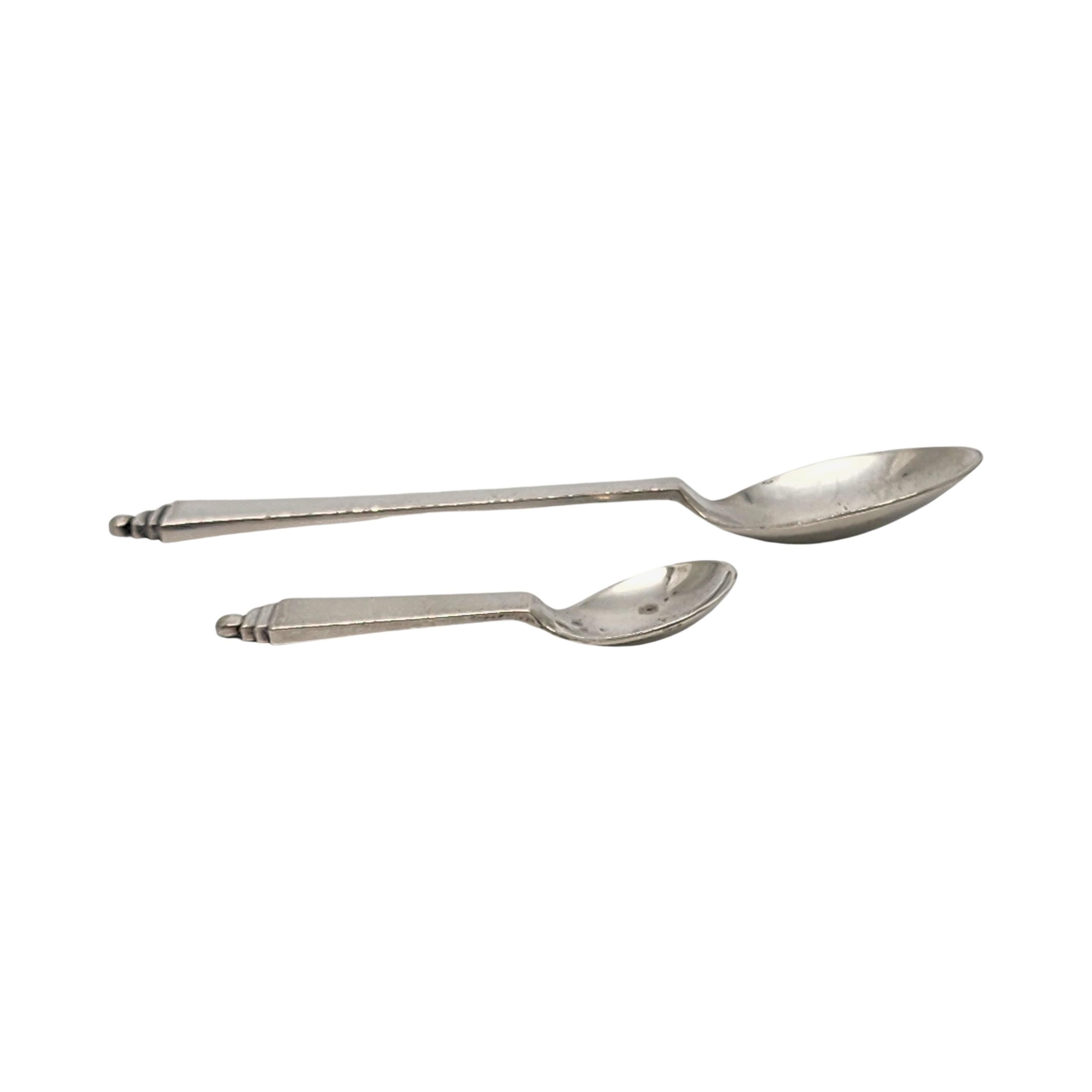 Georg Jensen Pyramid Sterling Silver Mocha & Individual Salt Spoons #18328 In Good Condition For Sale In Washington Depot, CT