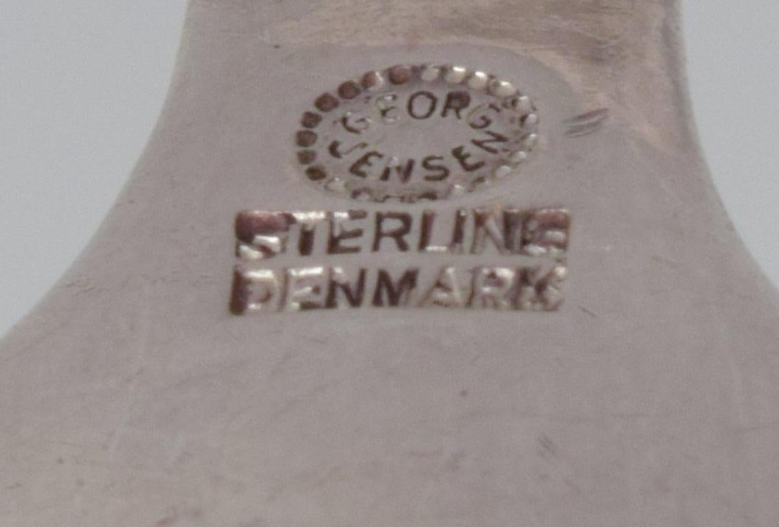 Georg Jensen Pyramiden-Zuckerlöffel aus Sterlingsilber. (Dänisch) im Angebot