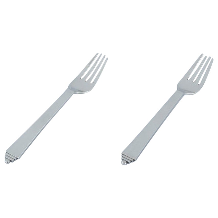 Deux fourchettes de table Pyramid de Georg Jensen en argent sterling. en vente