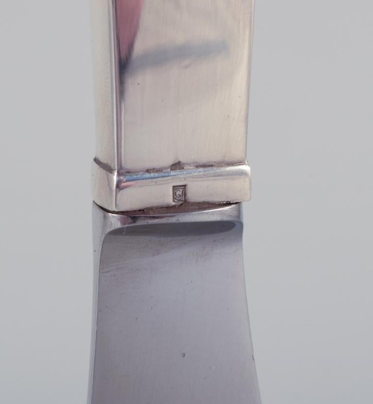 Sterling Silver Georg Jensen Pyramide. Art Deco dinner knife with a long handle. For Sale