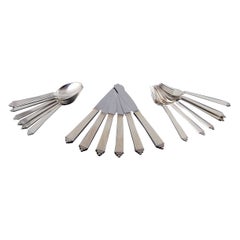 Georg Jensen Pyramide. Complete six-person dinner service in sterling silver.