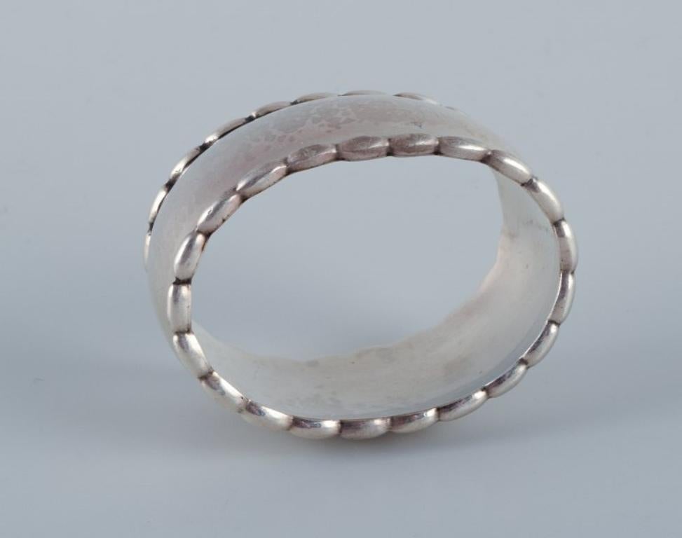 Georg Jensen, rare sterling silver napkin ring. Model number 7A.  In Excellent Condition For Sale In Copenhagen, DK