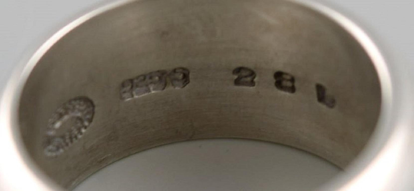 Georg Jensen Ring in Sterling Silver, Model 28D, Late 20th Century In Excellent Condition For Sale In bronshoj, DK