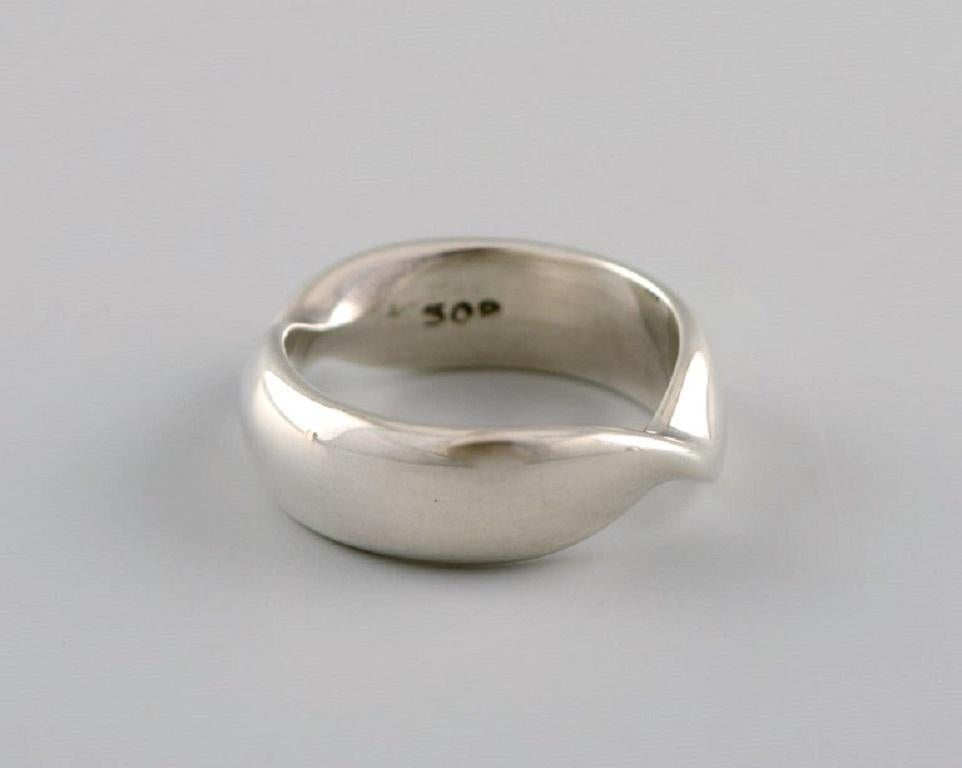 Modern Georg Jensen ring in turned sterling silver. Model 308. Late 20th C. For Sale