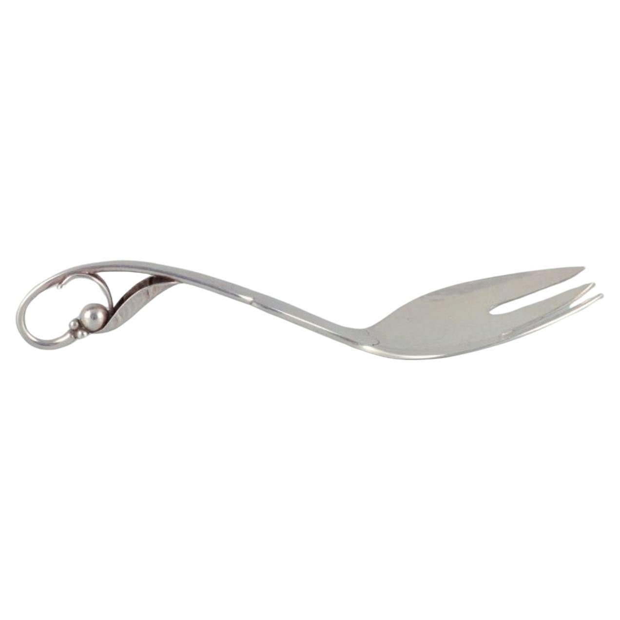 Serviergabel von Georg Jensen mit durchbrochenem Blattwerk. Sterling Silber. im Angebot