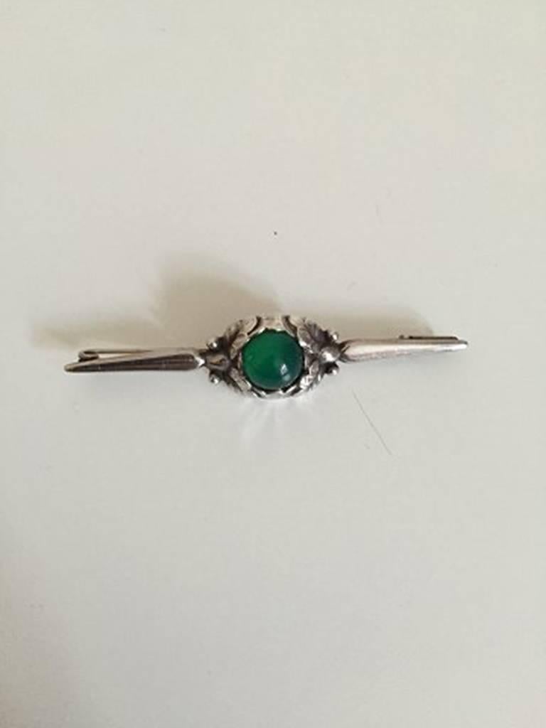 Art Nouveau Georg Jensen Silver Brooch Green Agate #117 from 1910-1920 For Sale