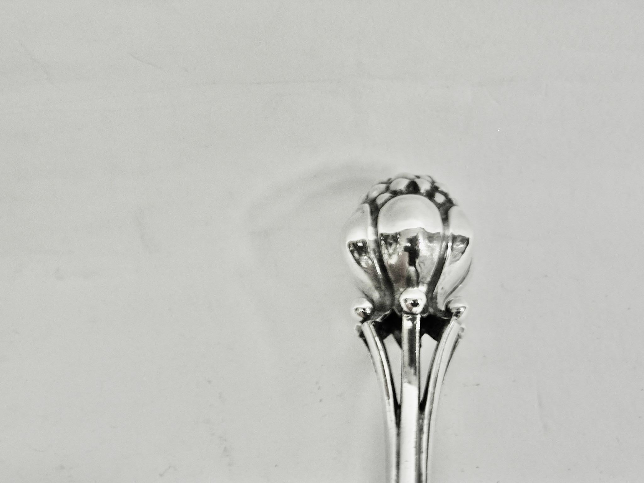 Georg Jensen Silver Hand Pierced Fruit Spoon Dated circa 1915, Pattern No 38 In Good Condition For Sale In London, GB