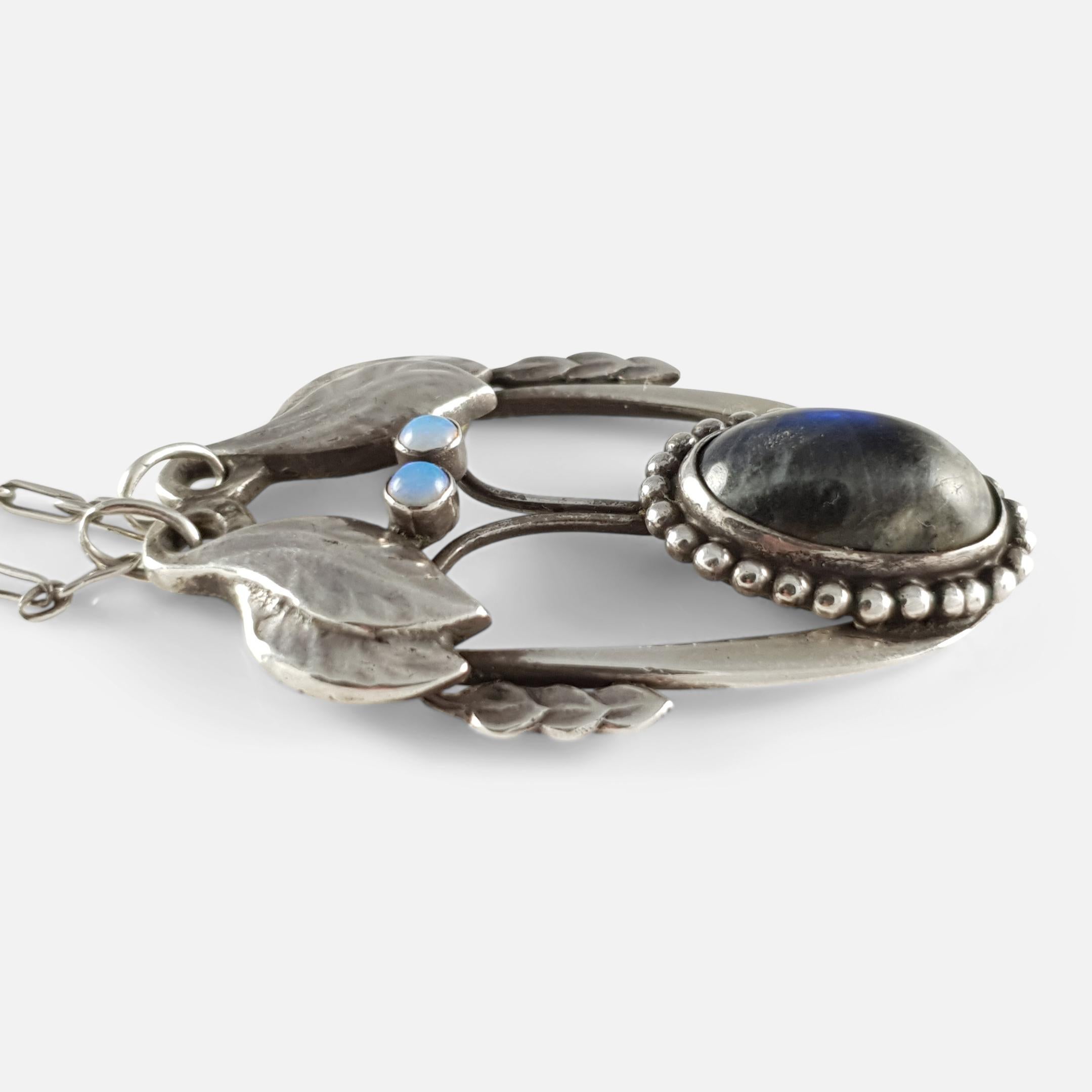 Art Nouveau Georg Jensen Ciondolo in argento con opale e labradorite #4 in vendita