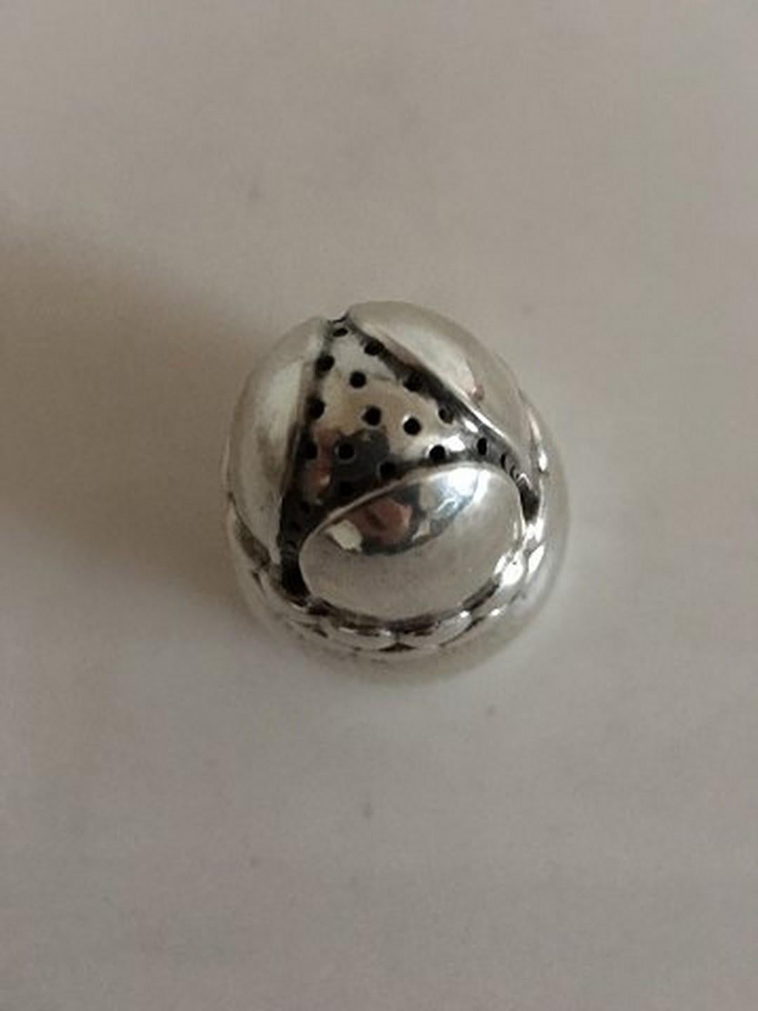 Art Nouveau Georg Jensen Silver Pepper Shaker No 5 Early Pepper Shaker in Nice Condition For Sale