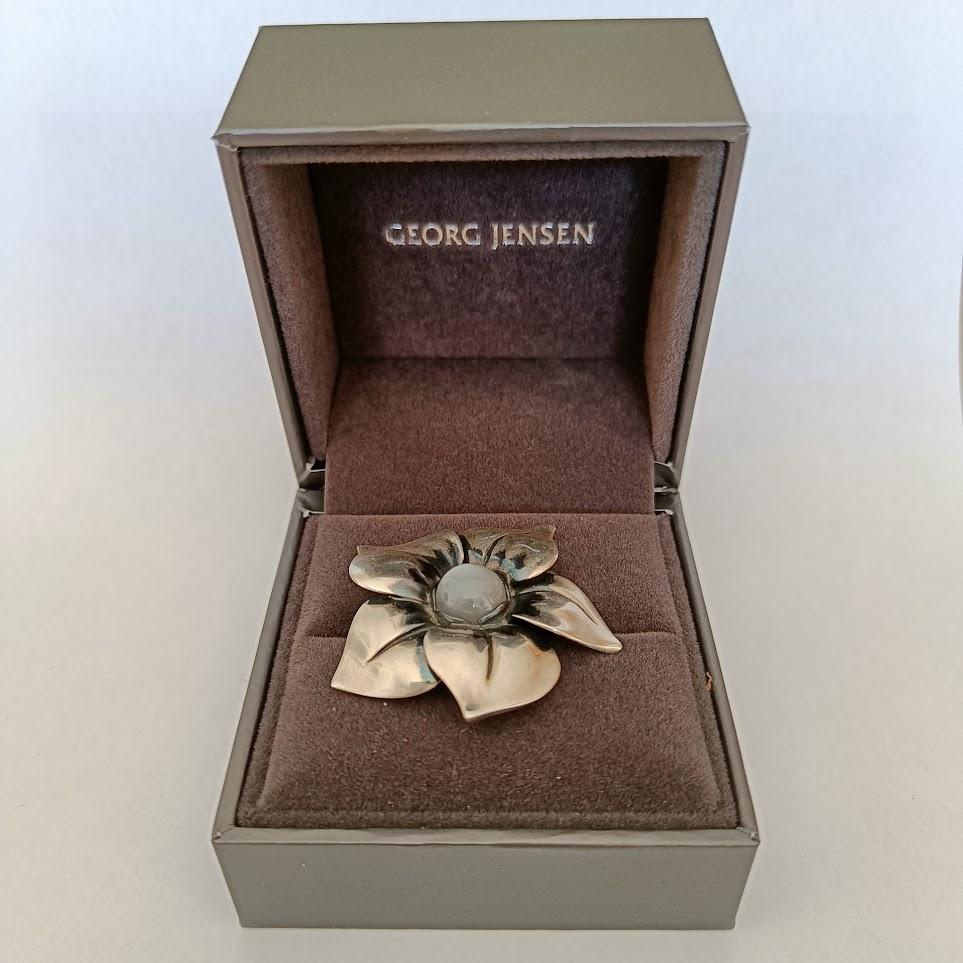 Anello Georg Jensen in argento 562B con pietra di luna grigia disegnato da Regitze Overgaard in vendita 7