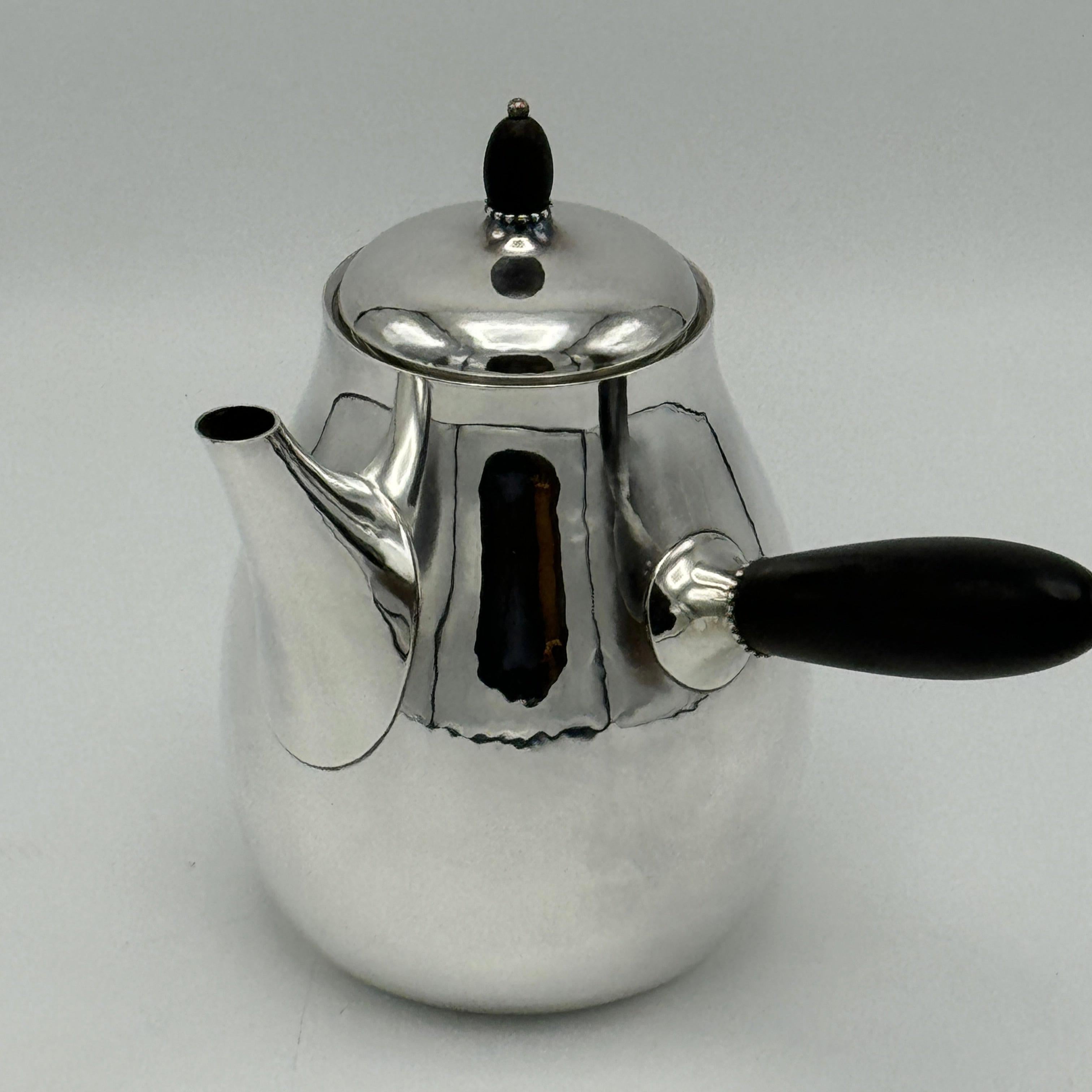 Georg Jensen Six Piece Sterling Silver Tea and Coffee Service Denmark 1915 For Sale 3