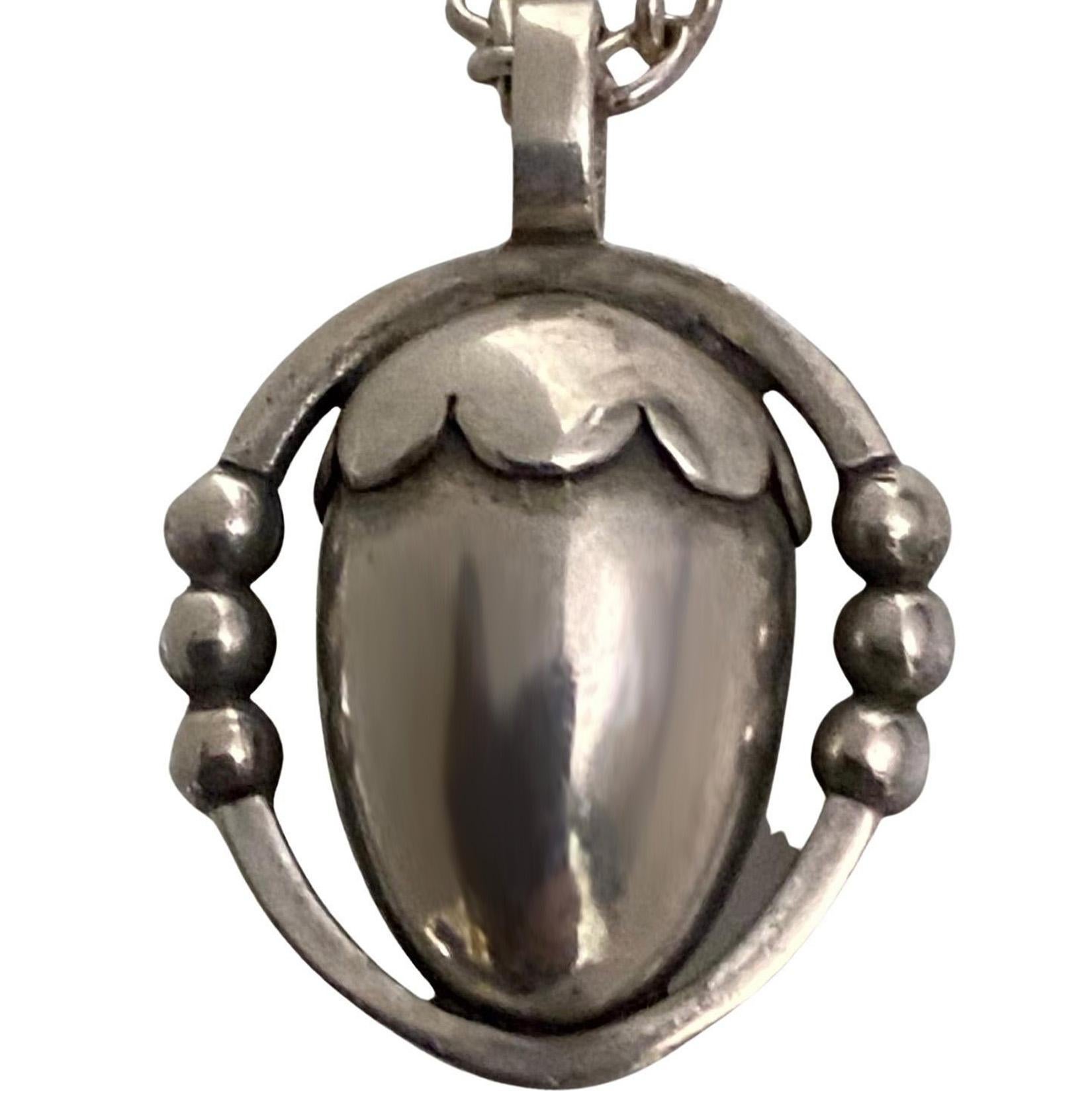 Georg Jensen Sterling Acorn Pendant No 188 In Good Condition In Toronto, ON