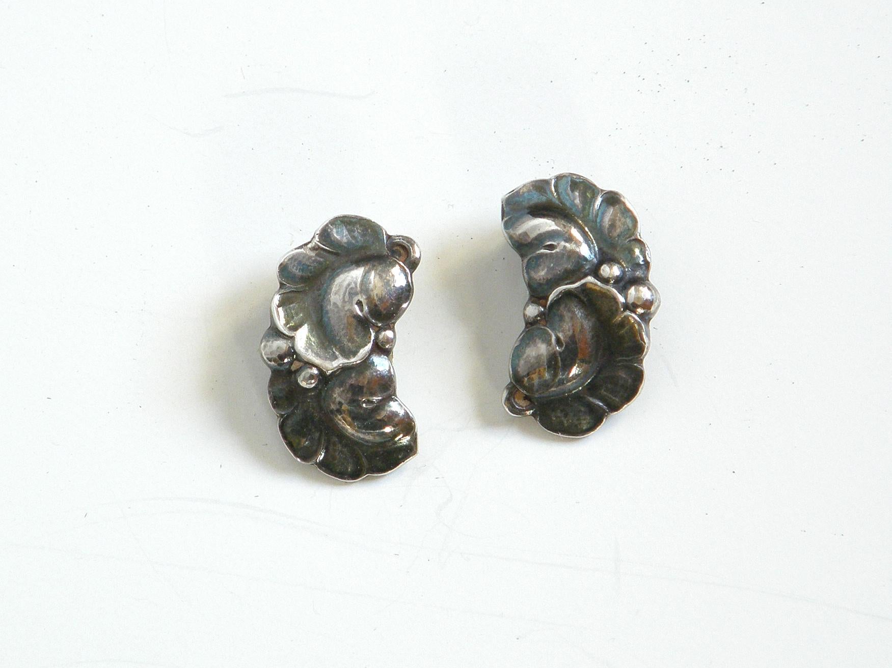 Georg Jensen Sterling Grapes and Leaves Brooch and Earrings Made in Denmark For Sale 2