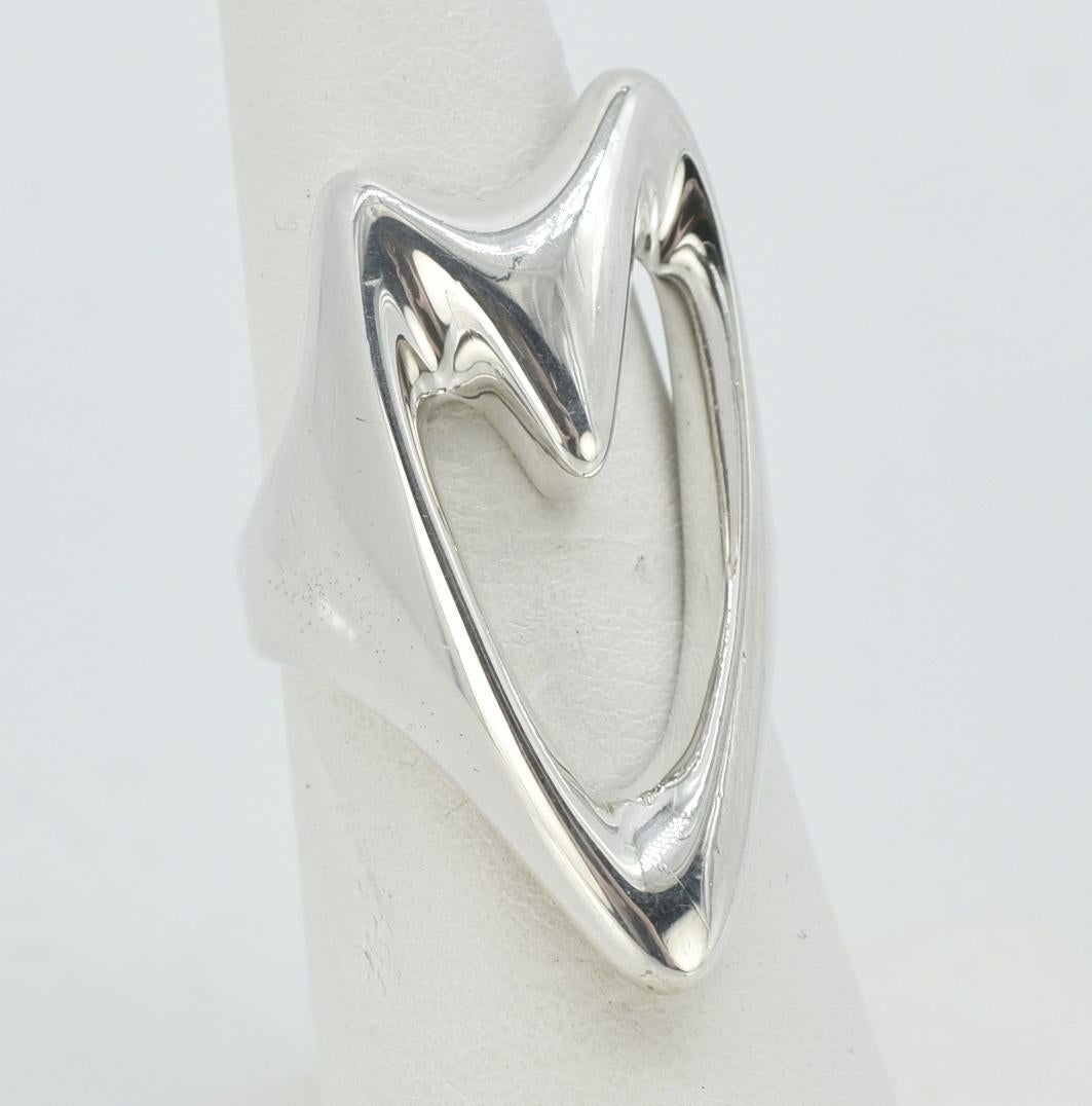 Mid-Century Modern Georg Jensen Sterling Heart Ring #89, Henning Koppel, Denmark For Sale