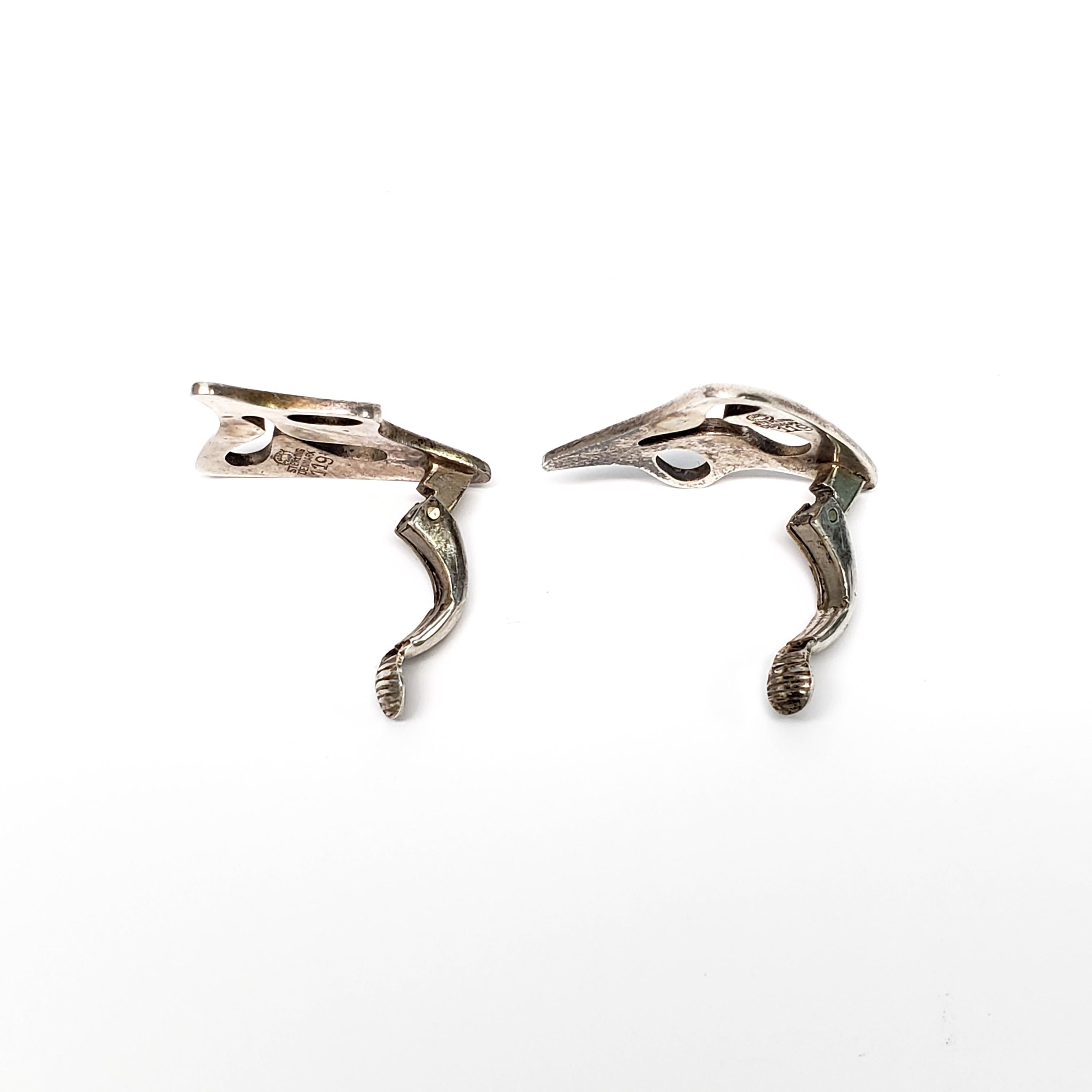 Georg Jensen Sterling Silver #119 Amoeba Clip-On Earrings by Henning Koppel In Good Condition In Washington Depot, CT