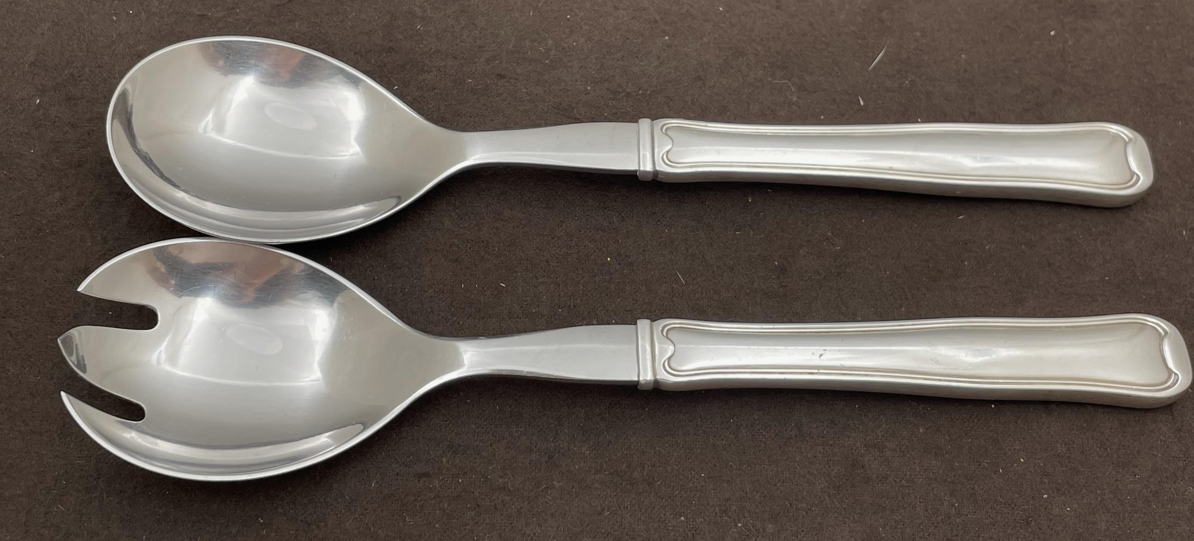 Georg Jensen Sterling Silver 65-Piece Old Danish Flatware Set for 8 Mid-Century In Good Condition For Sale In New York, NY
