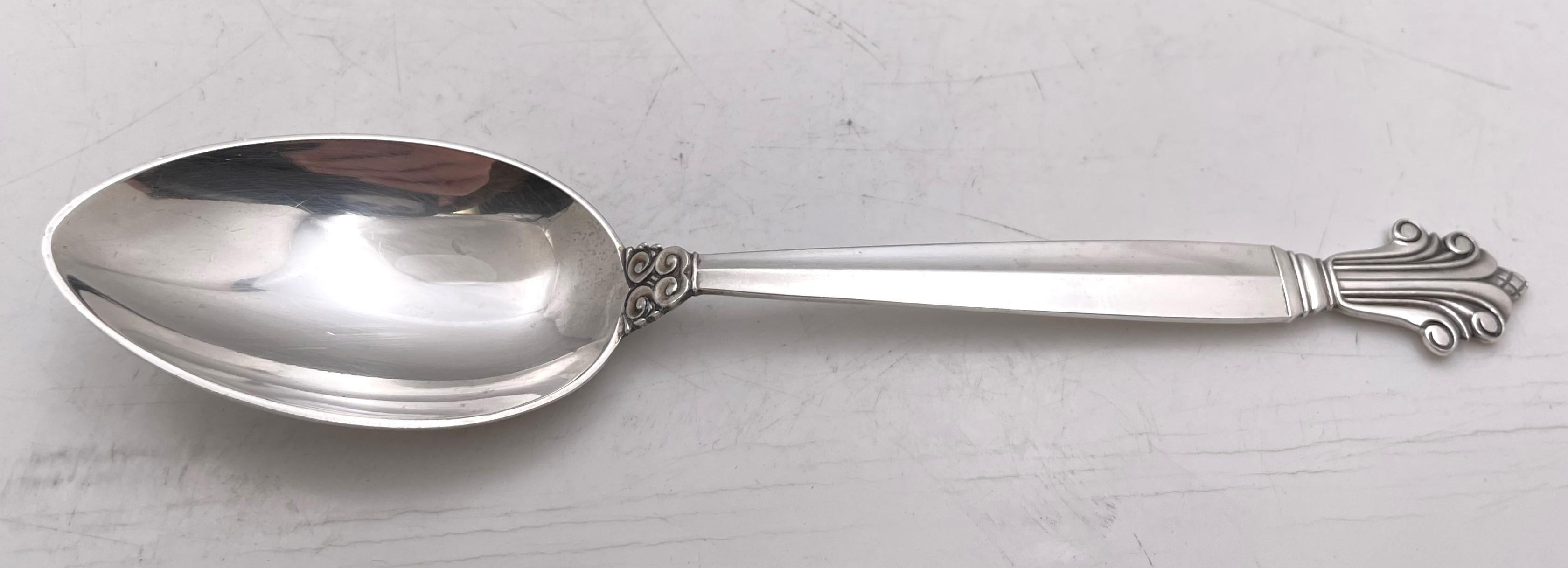 Argento Georg Jensen Set di posate in argento sterling da 76 pezzi con motivo ad acanto per 12 persone in vendita