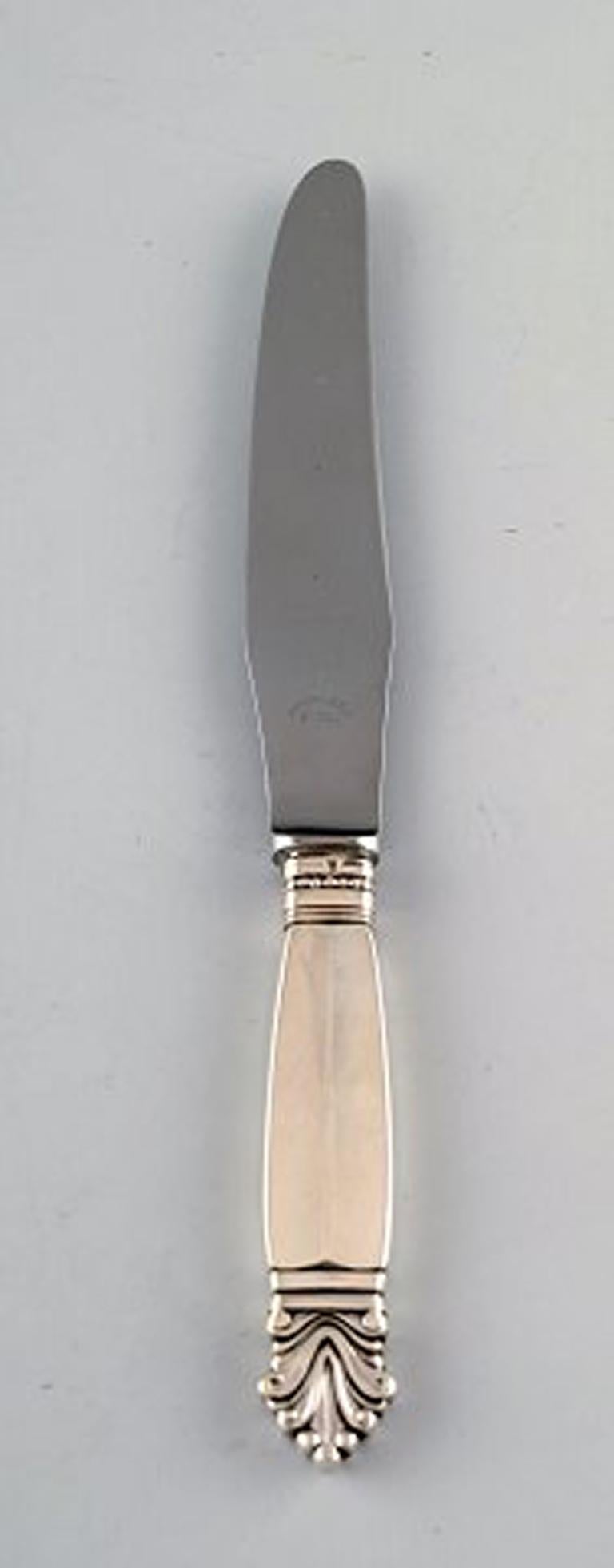Georg Jensen sterling silver Acanthus, set of six dinner knives.
Measures: 23 cm.
Stamped.
In very good condition.