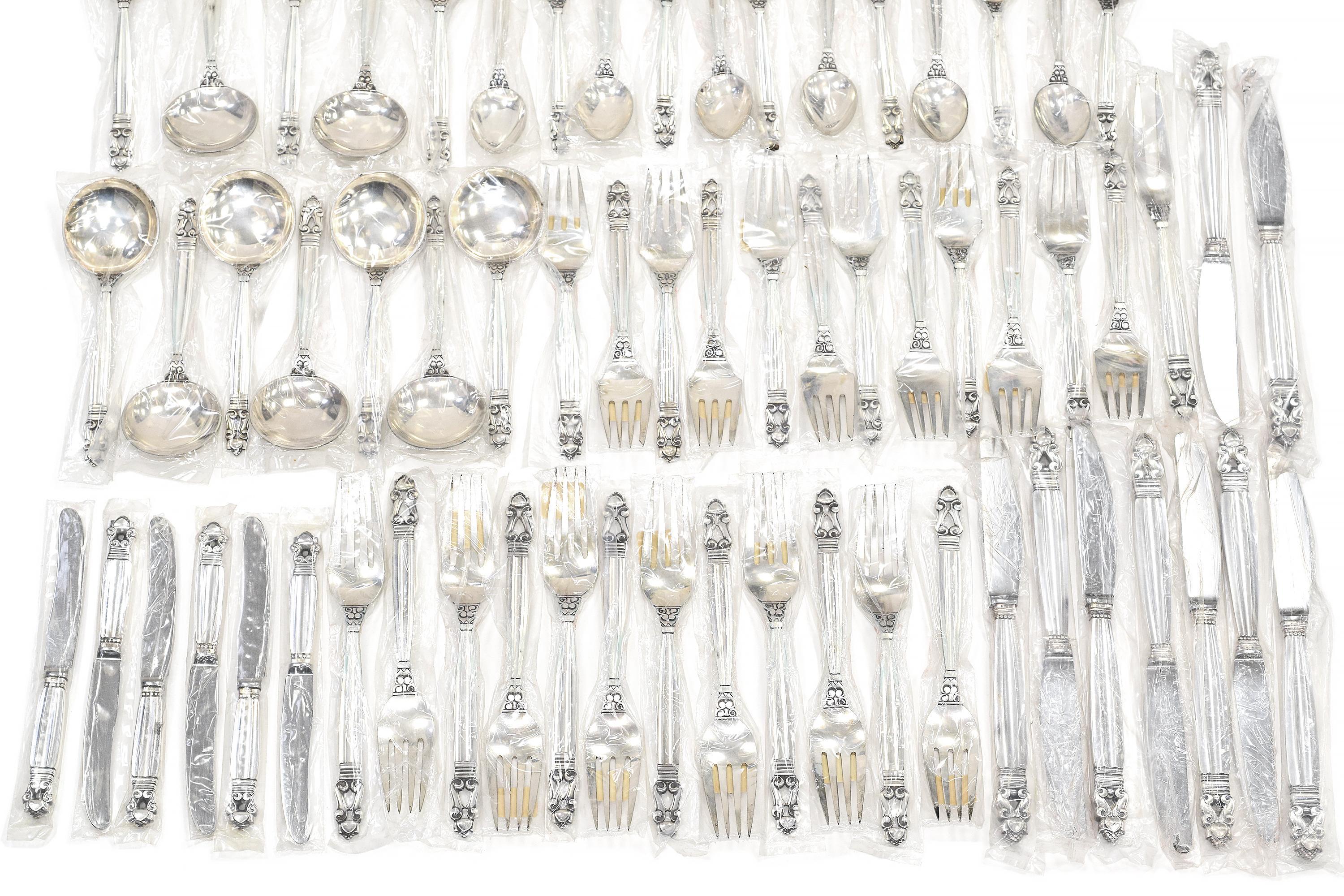 Georg Jensen Sterling Silver Acorn Set Dinner Flatware Set 67 Pieces New en vente 1