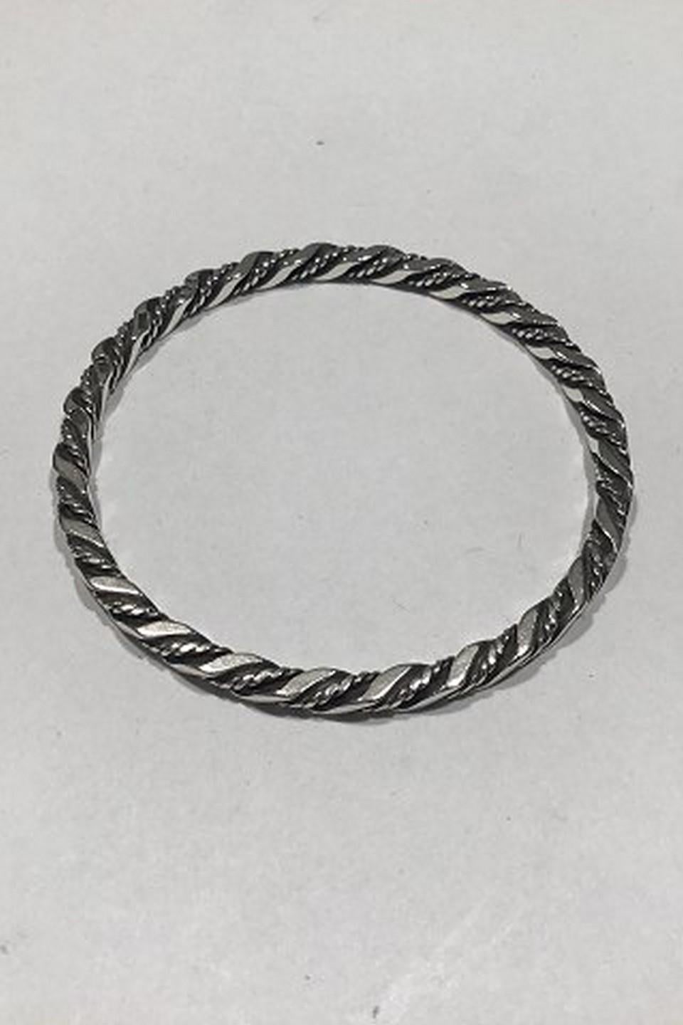 Georg Jensen Sterling Silver Bangle Bracelet No 17B. Measures 6,1cm / 2 2/5