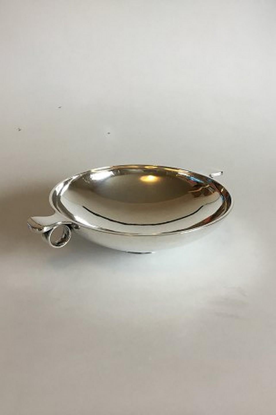 Georg Jensen sterling silver bowl no 544A. Designed by Gustav Pedersen. 
Measures 26 cm / 10 15/64 in. x 6 cm / 2 23/64 in. 
Weighs 516 g / 8.20 oz.
Item no.: 331923.