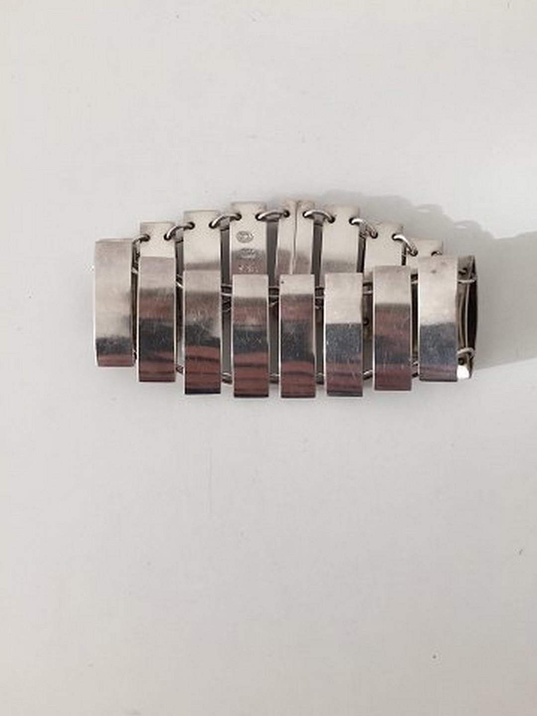 Modern Georg Jensen Sterling Silver Bracelet by Arno Malinowski No 136 For Sale