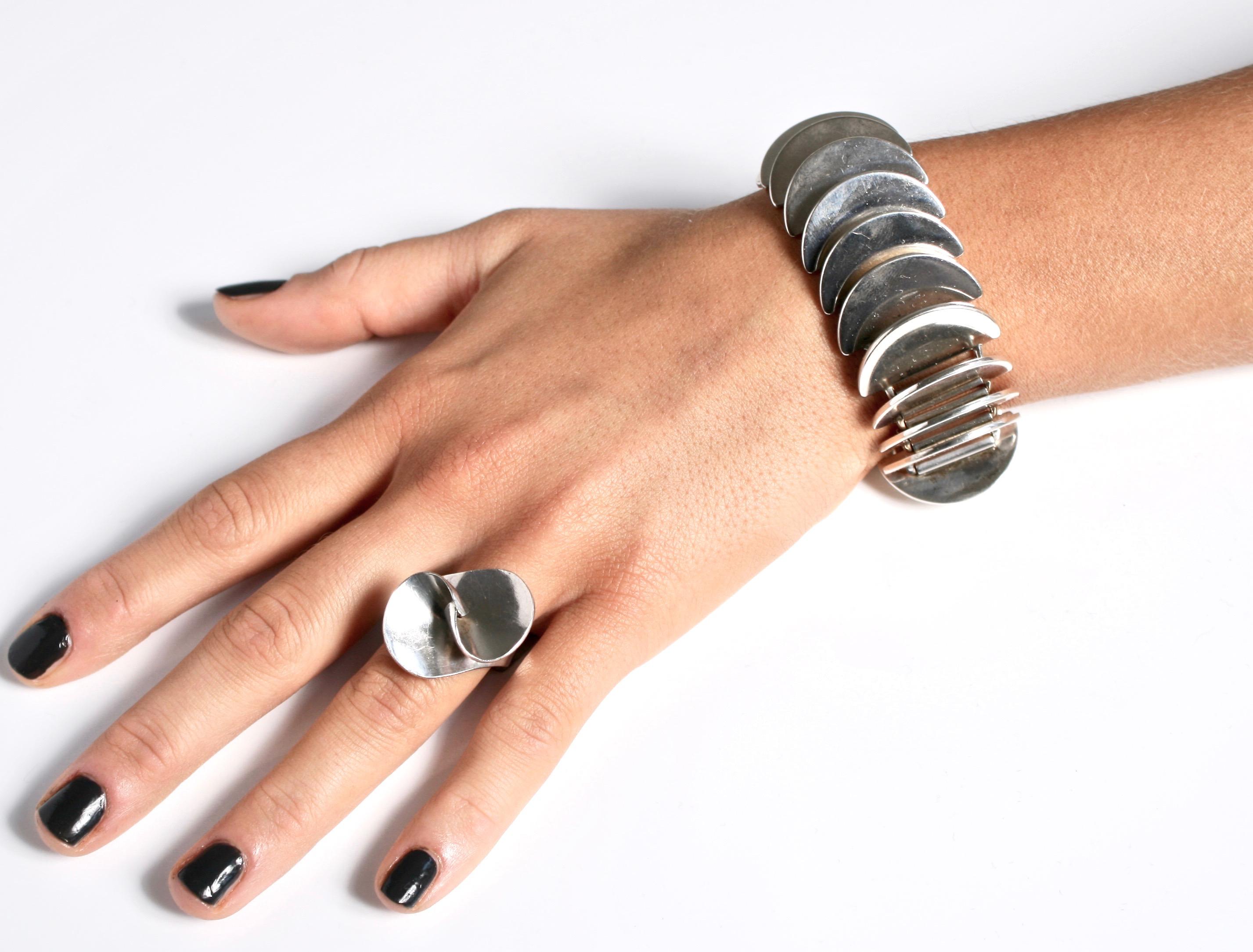 Georg Jensen Sterlingsilber-Armband entworfen von Astrid Fog, Dänemark, um 1969 (Modernistisch) im Angebot