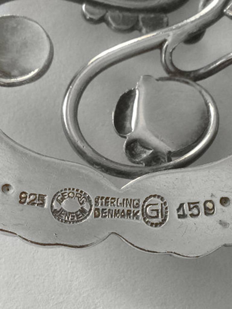 Georg Jensen Sterling Silver Brooch #159. Measures 4,8cm / 1 9/10 in. With old marks. Weighs 18g / 0.65oz