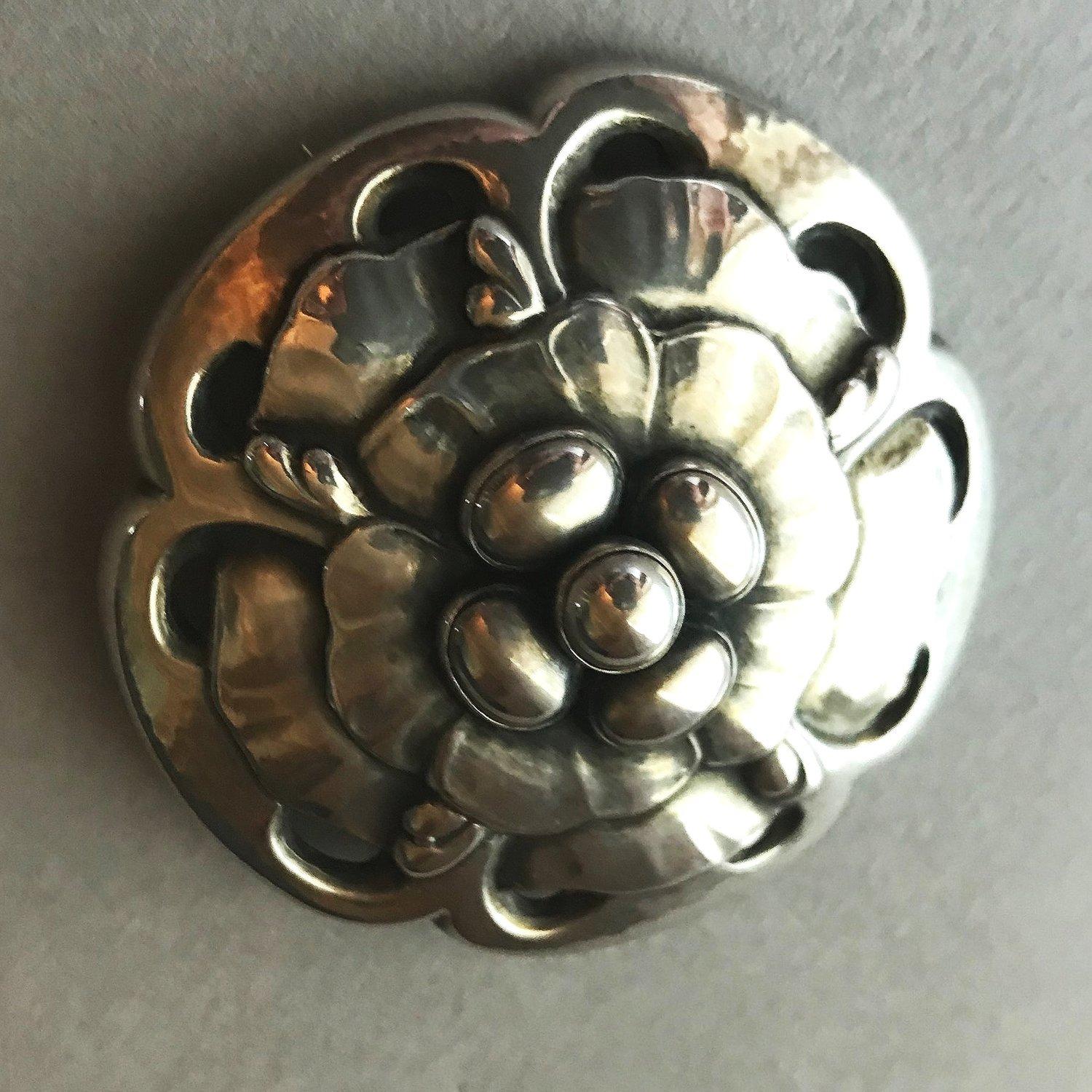 Georg Jensen Sterling Silver Brooch No.59 In Excellent Condition For Sale In San Francisco, CA