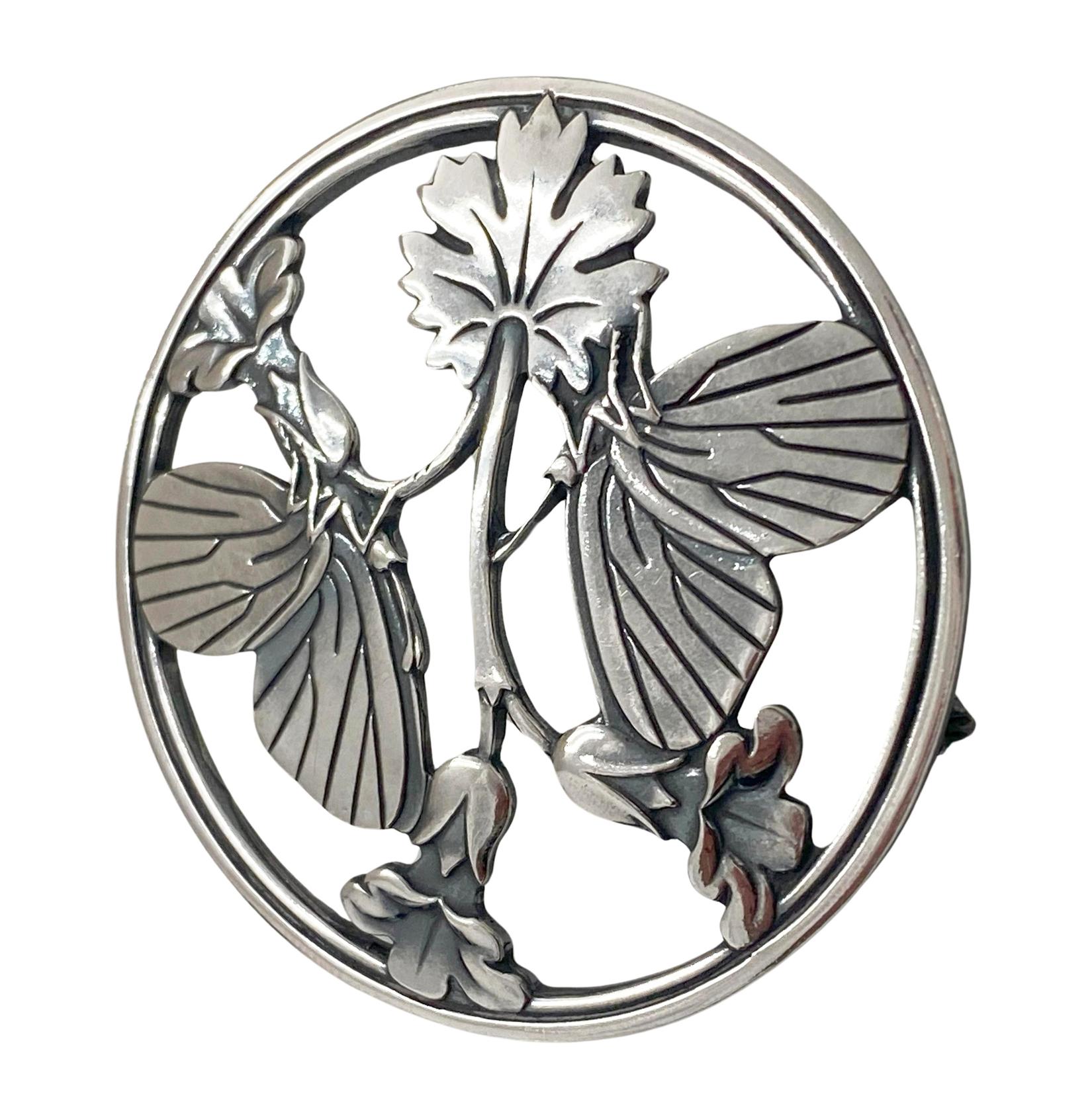 Georg Jensen Sterling Silver Butterfly and stylized Flowers Brooch C.1940 In Good Condition For Sale In Toronto, ON