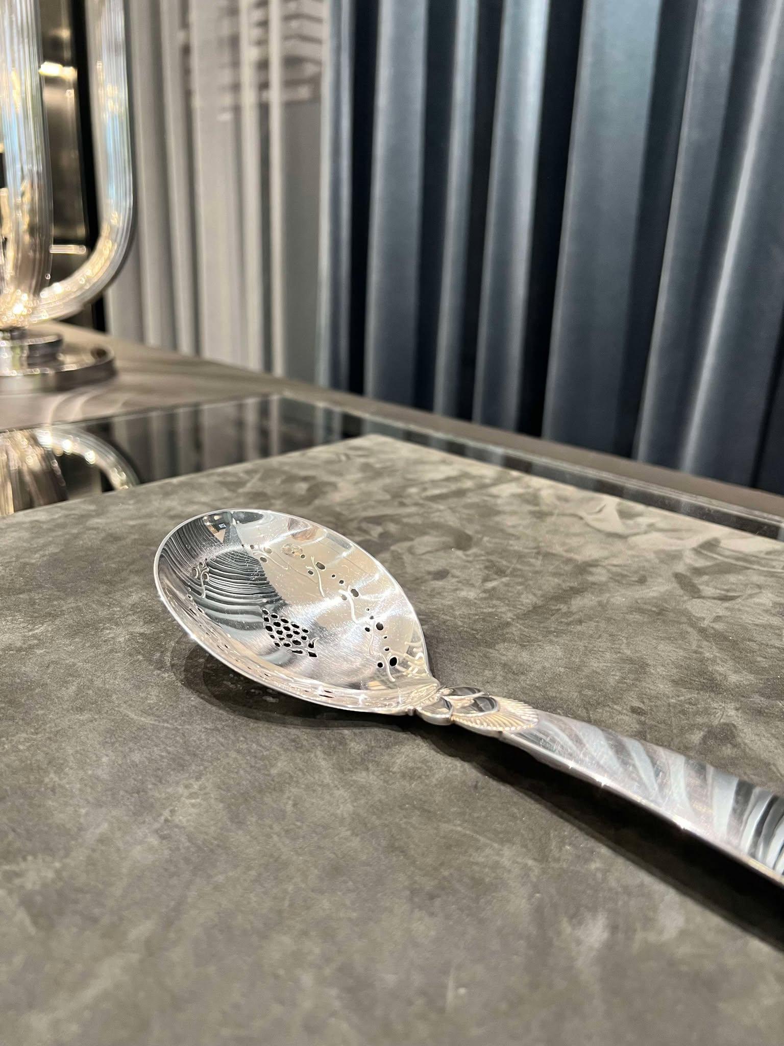 Danese Georg Jensen Cucchiaio con bacche di cactus in argento sterling #182 in vendita