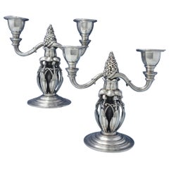 Georg Jensen Pareja de candelabros de plata de ley de 2 luces con conos de abeto #244 '#5890