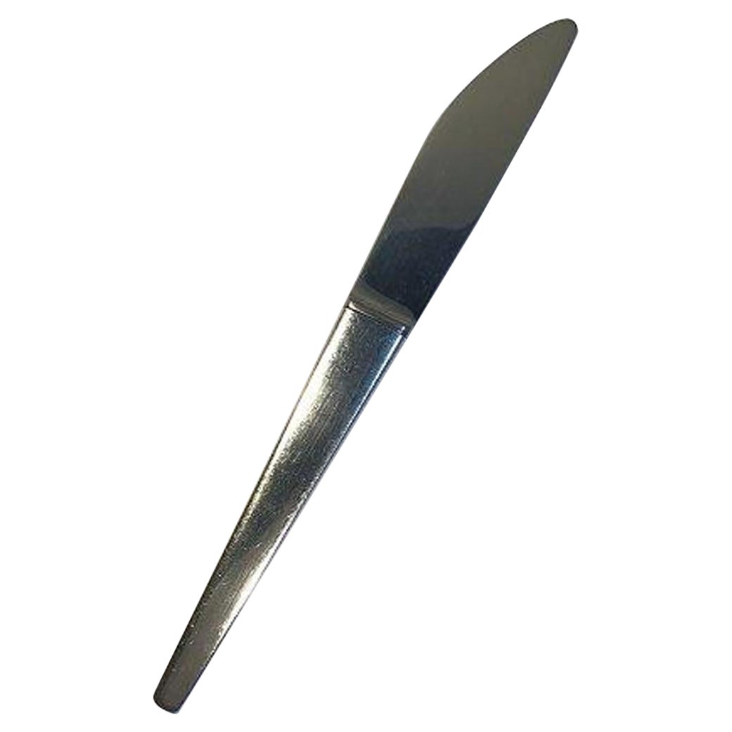 Georg Jensen Sterling Silver Caravel Dinner Knife 
Serrated Blade
 For Sale