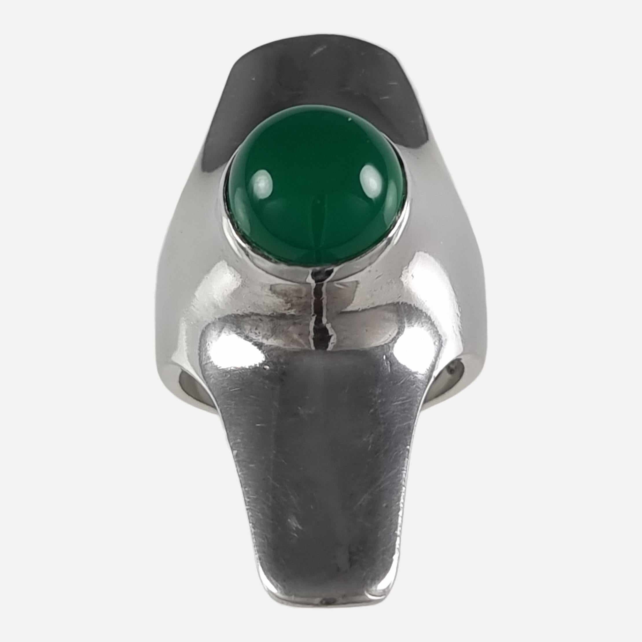 Georg Jensen Sterling Silver Chrysoprase Ring #154, by Henning Koppel In Good Condition For Sale In Glasgow, GB