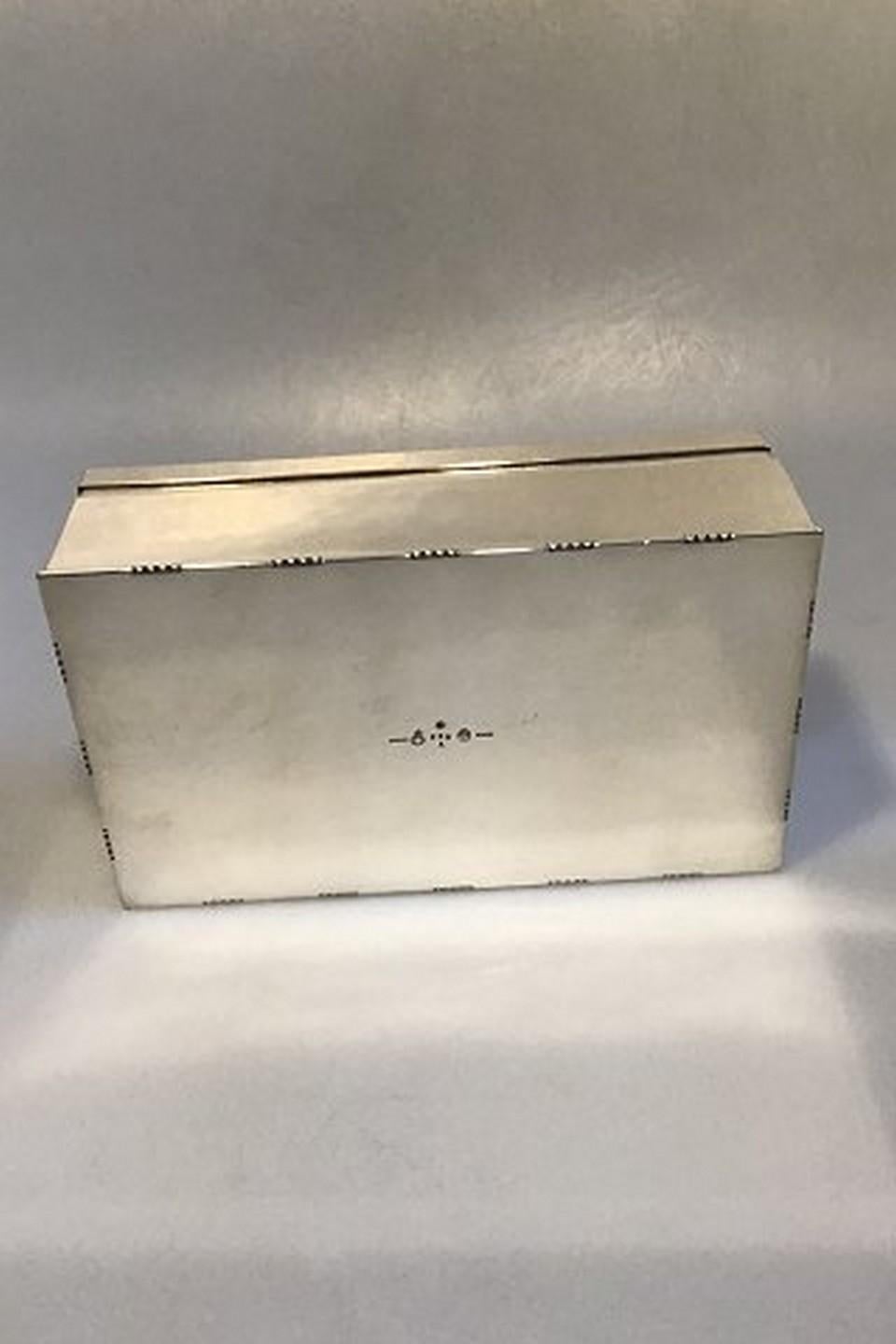 Hand-Crafted Georg Jensen Sterling Silver Cigar Box/Humidor No 329A Wodden Lining For Sale
