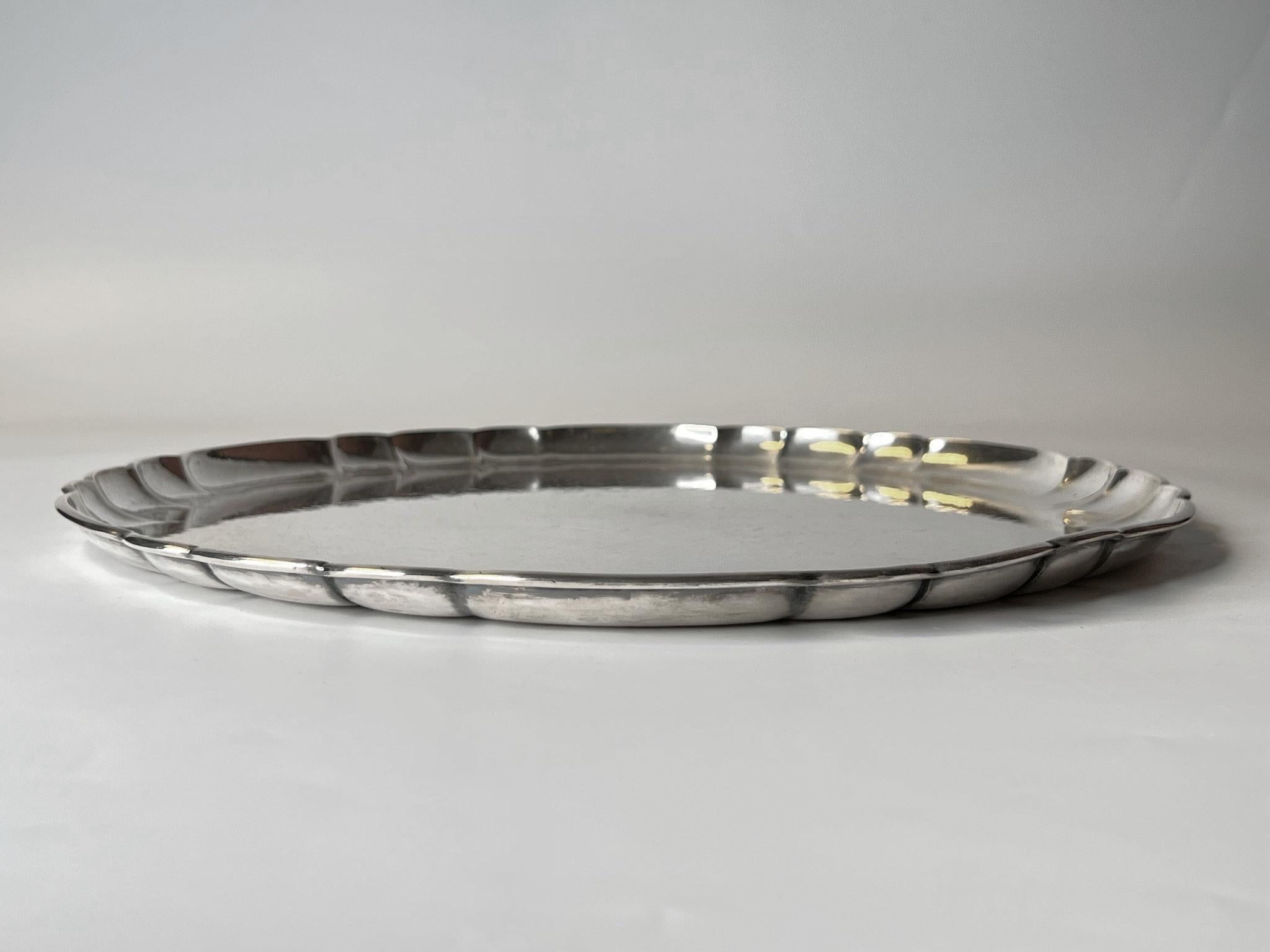 Georg Jensen Sterling Silver Circular Tray, circa 1930 In Good Condition For Sale In New York, NY