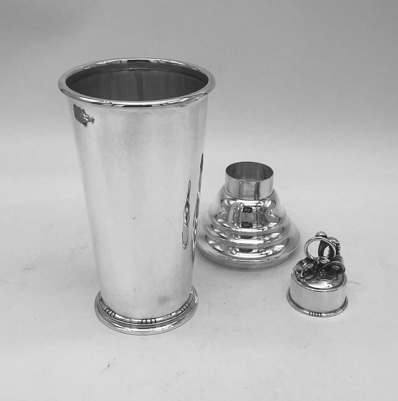 Georg Jensen Sterling Silver Cocktail Shaker In Good Condition In London, GB