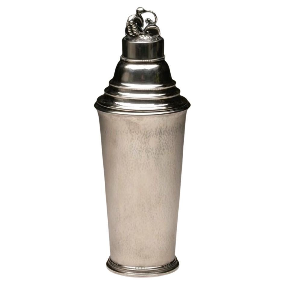 Georg Jensen Sterling Silver Cocktail Shaker No. 462C by Harald Nielsen, Large